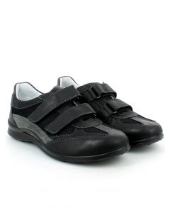 Sports shoe with Black Stappi